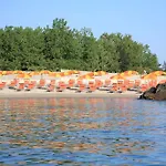 Baia Di Trainiti Hotel