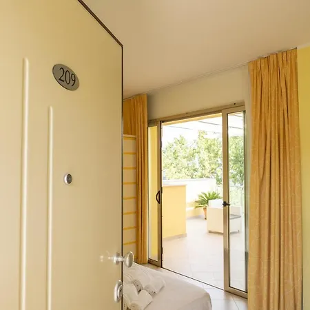 Baia Di Trainiti Hotel
