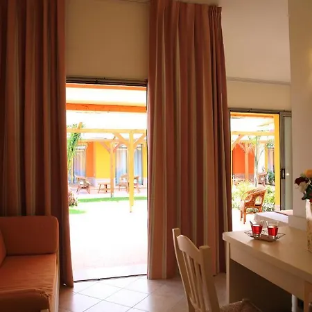 Hotel Baia Di Trainiti Vibo Valentia
