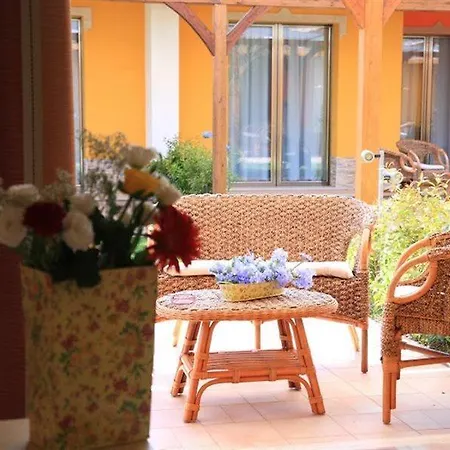 Hotel Baia Di Trainiti