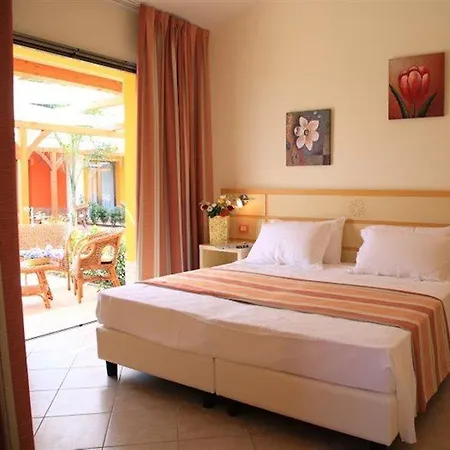 Hotel Baia Di Trainiti 3*