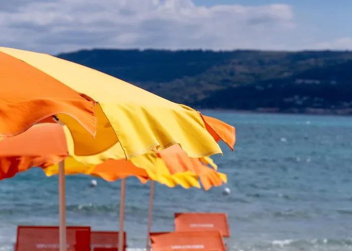 拜亚迪特拉尼缇酒店 3* 维博瓦伦蒂亚