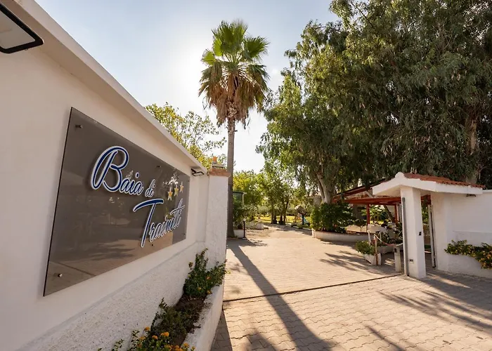 Otel Baia Di Trainiti 3*
