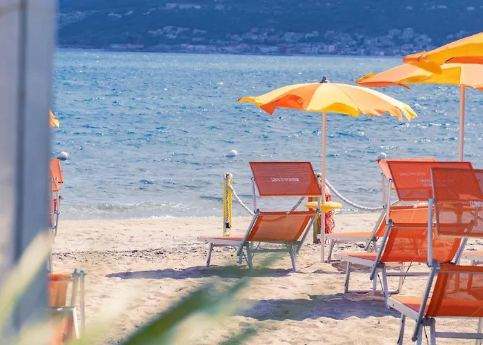 拜亚迪特拉尼缇酒店