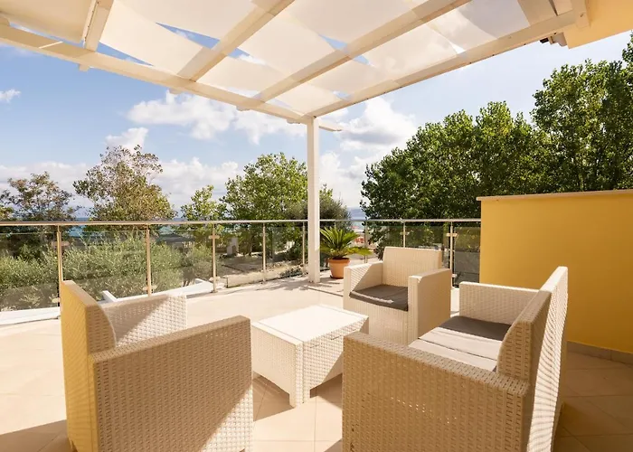 Otel Baia Di Trainiti 3*