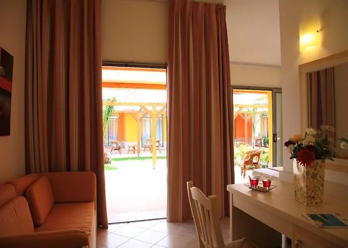 酒店 拜亚迪特拉尼缇酒店 维博瓦伦蒂亚