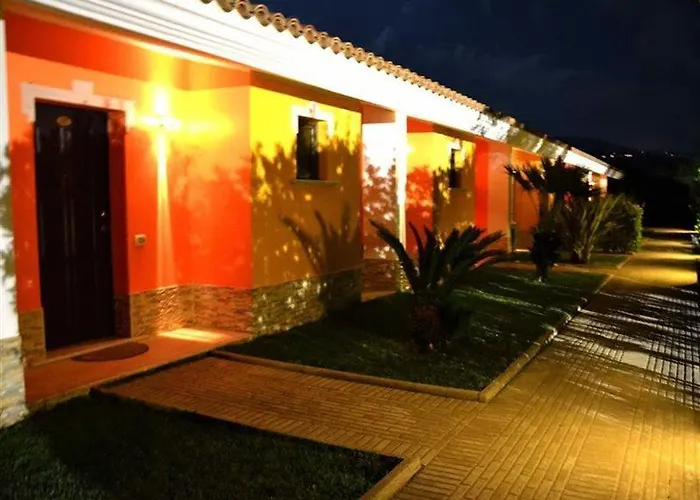 拜亚迪特拉尼缇酒店