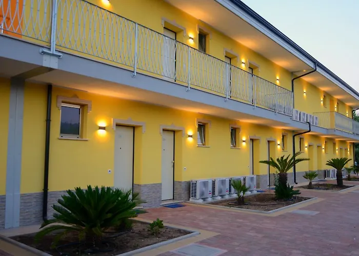 拜亚迪特拉尼缇酒店