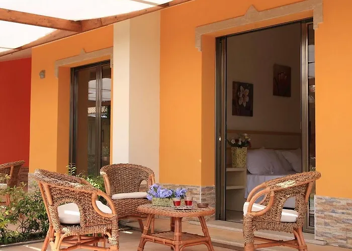 Otel Baia Di Trainiti